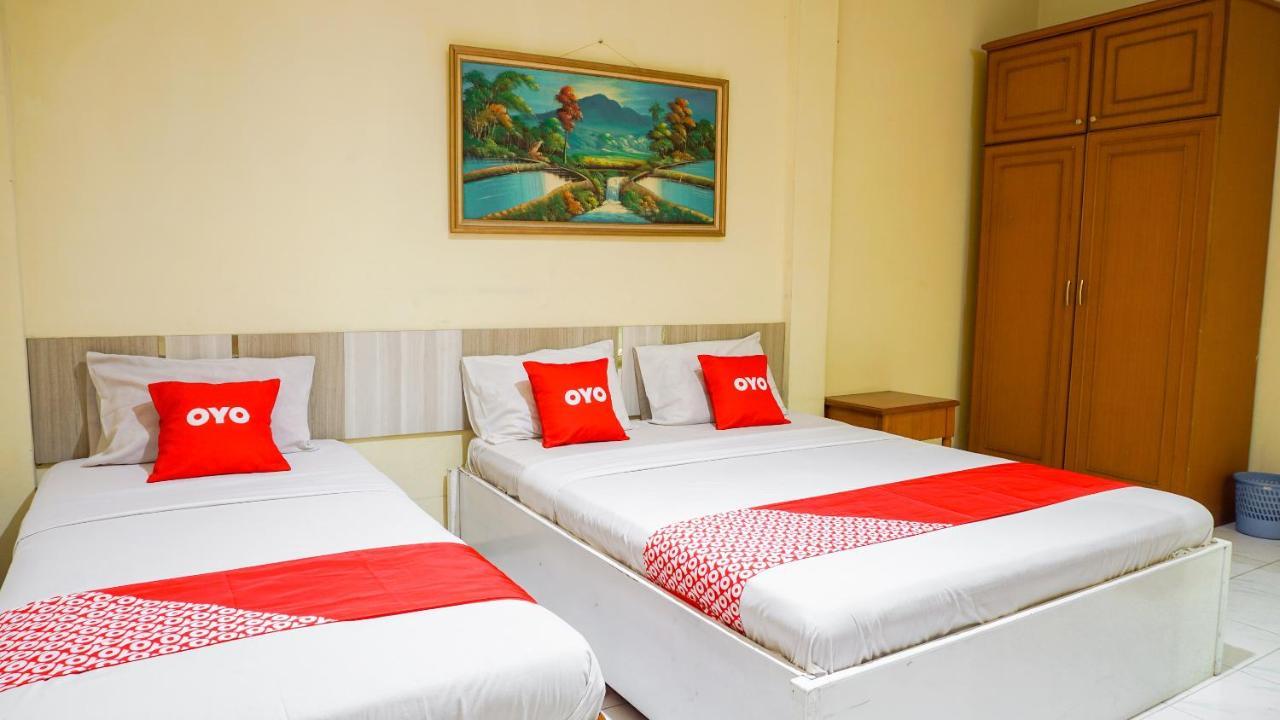 Oyo 2085 Chrysanta Hotel Бандунг Экстерьер фото